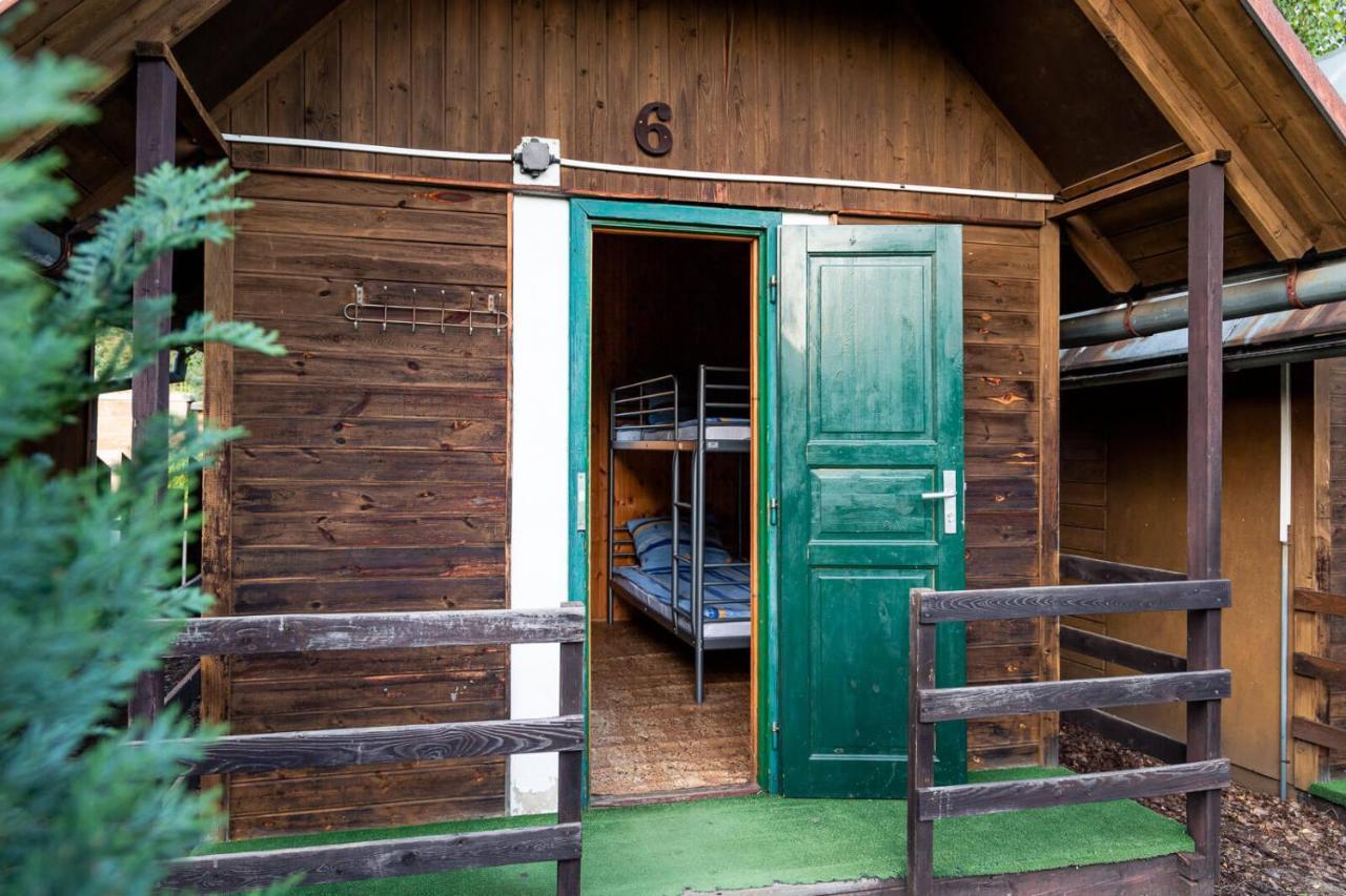 Отель Cejch - Rekreacni Areal S Restauraci Knezmost Экстерьер фото